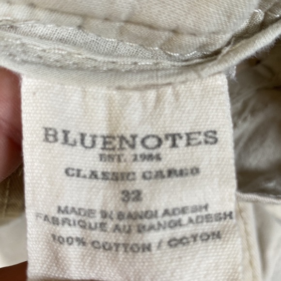 Bluenotes Men’s Classic Cargo Distressed Cream Coloured Shorts (Size 32) - Picture 6 of 7